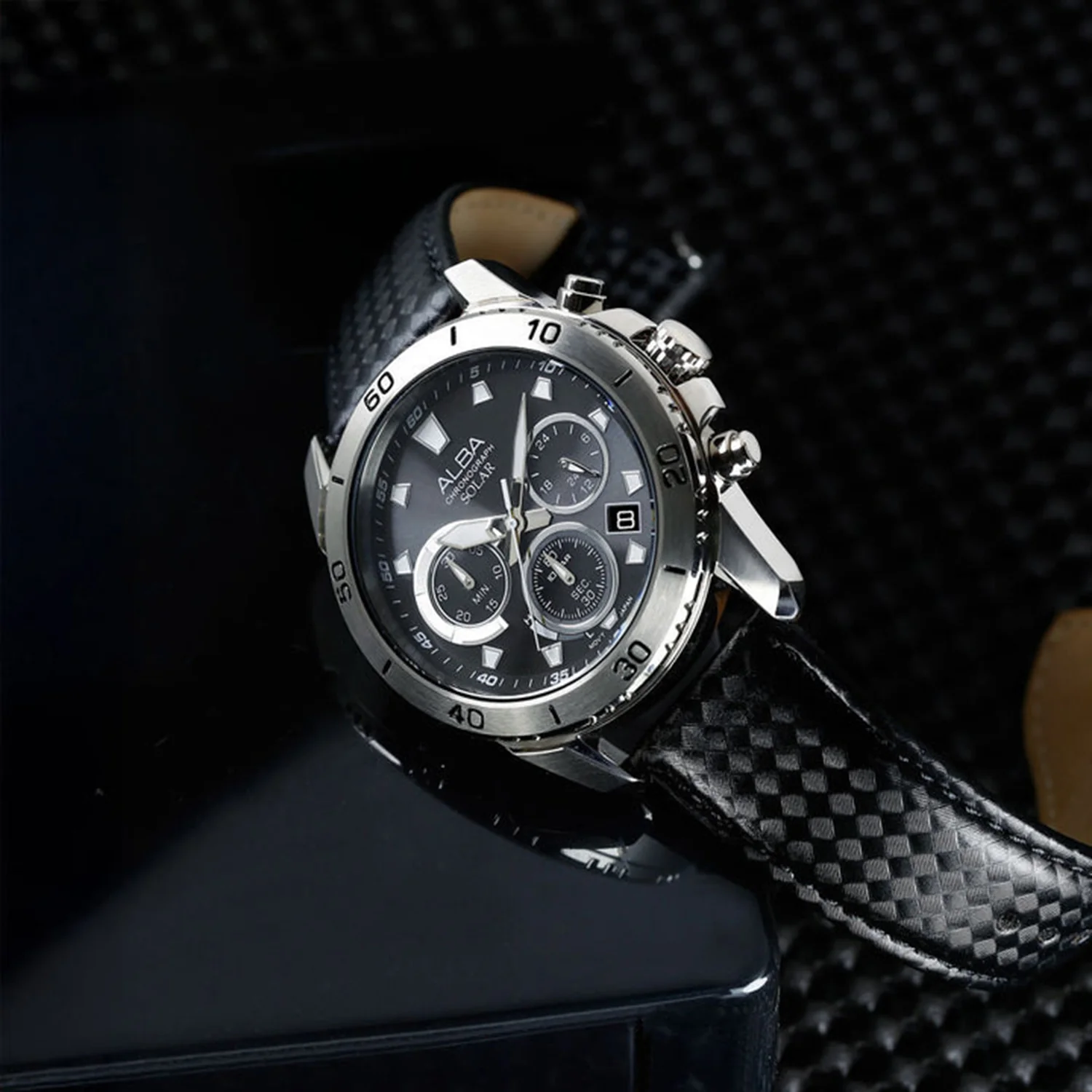 Active Men Quartz Black Dial Chronograph Leather Watch AZ5019X1 - Image 2