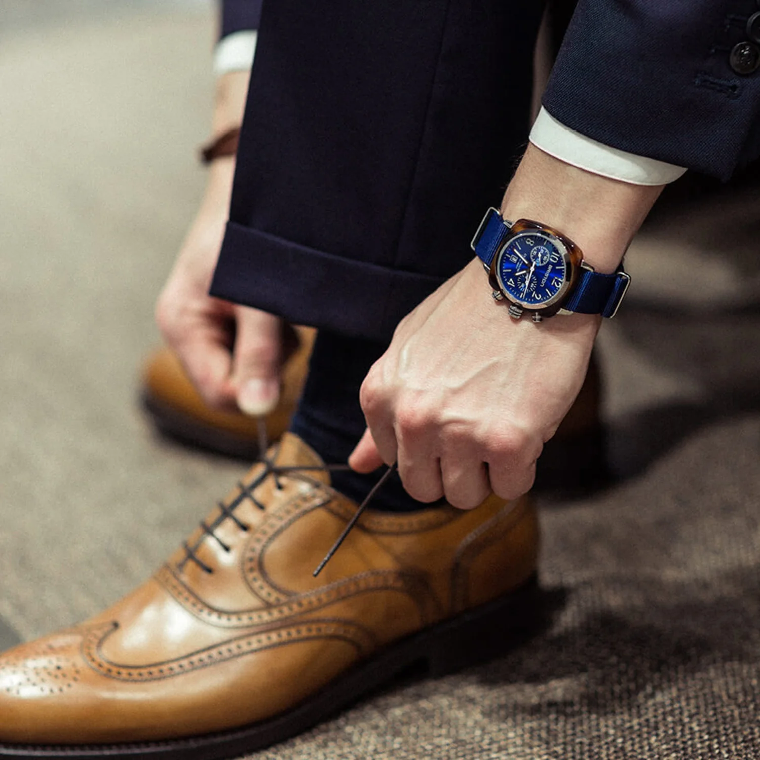 Clubmaster Classic Men Quartz Navy Blue Dial Chronograph NATO Watch 15140.SA.T.9.NNB - Image 7