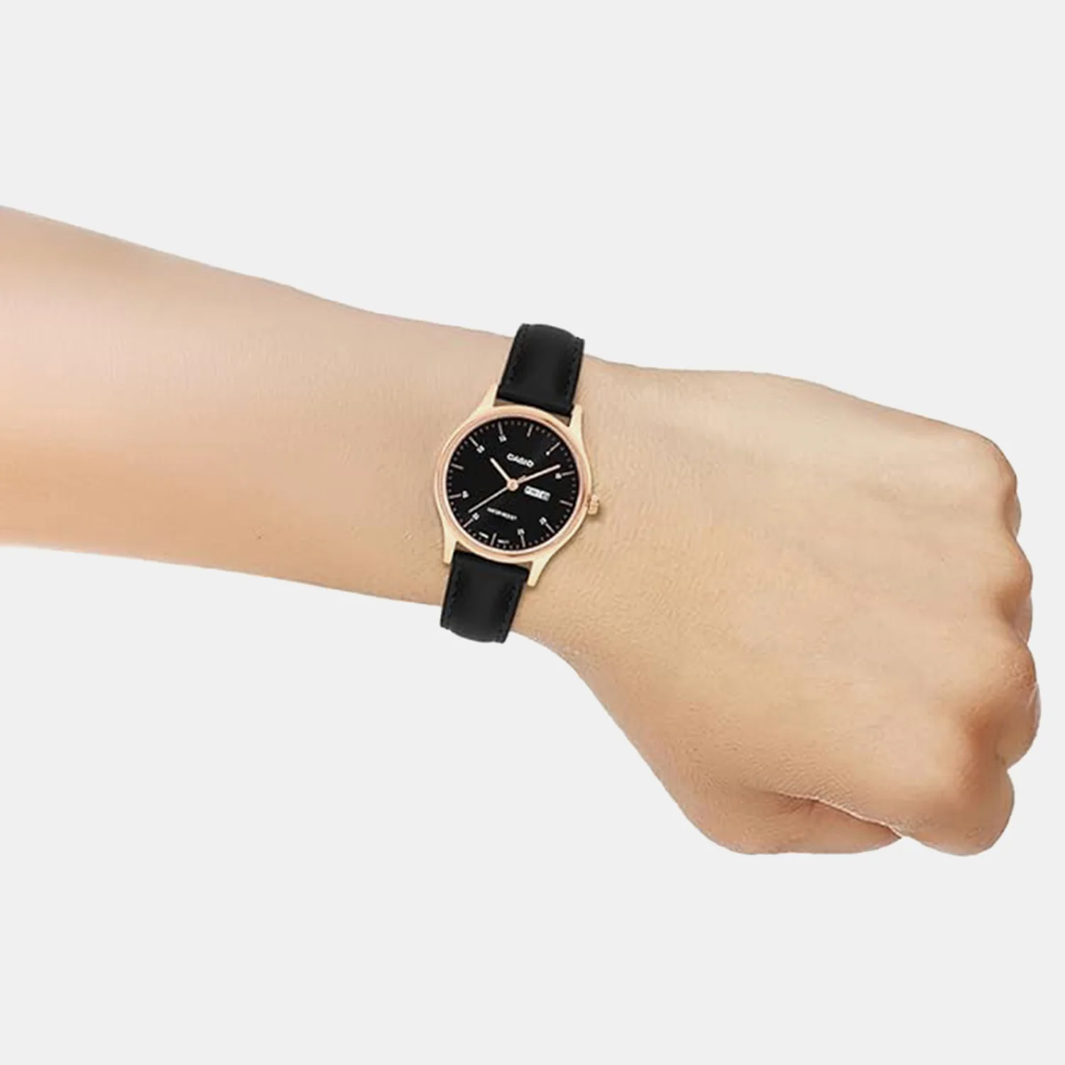 Women Quartz Black Dial Analog Stainless Steel Watch A2510 - Image 2