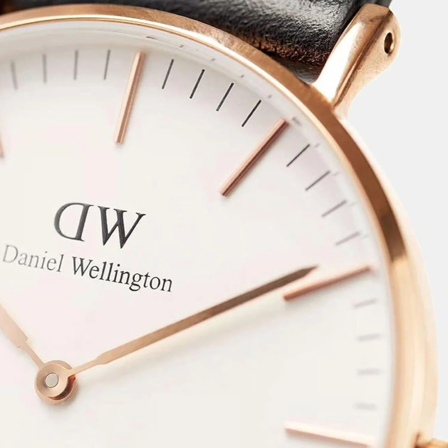 Classic Women Quartz White Dial Analog Leather Watch DW00100036 - Image 2