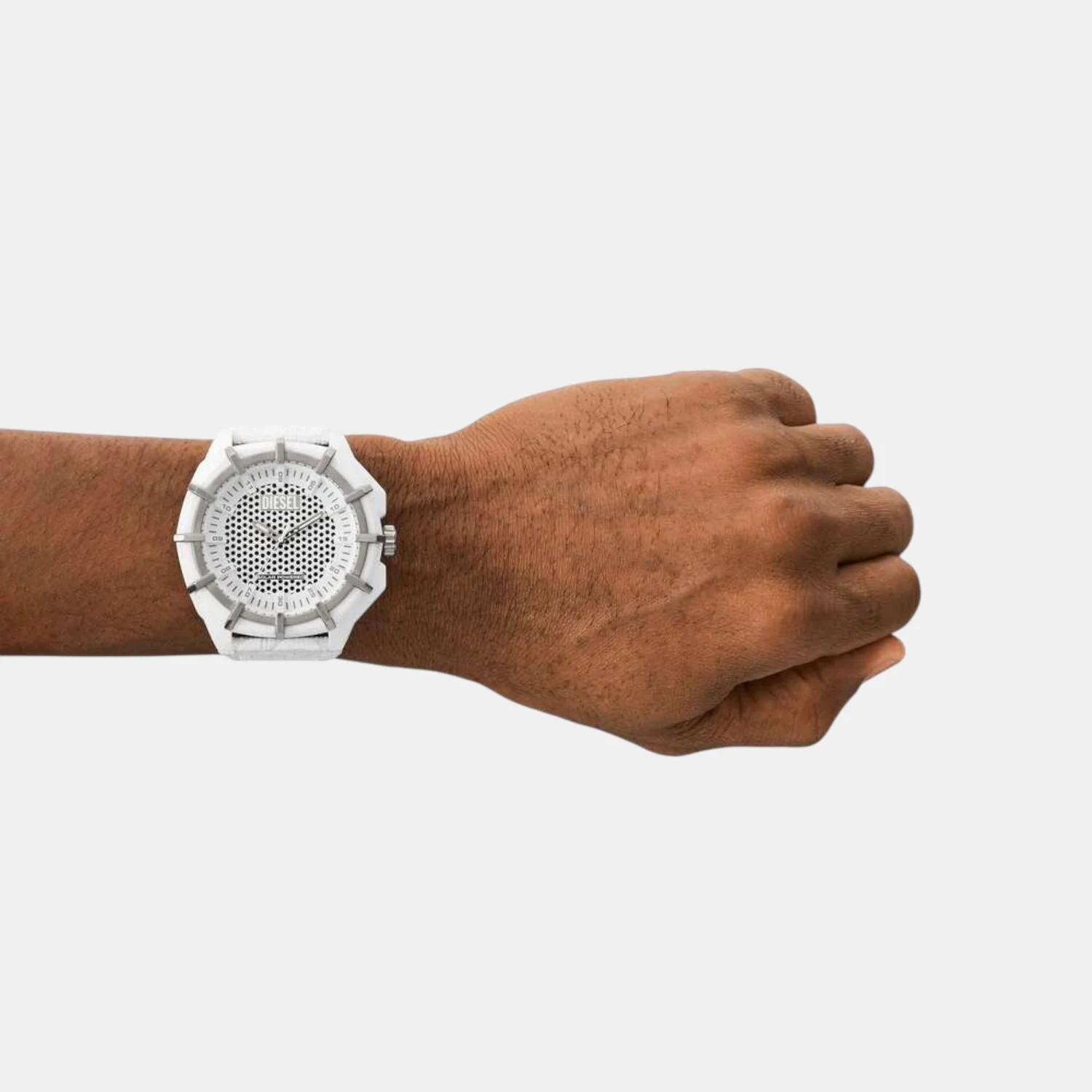Framed Men Solar White Dial Analog Plastic Watch DZ4664 - Image 4