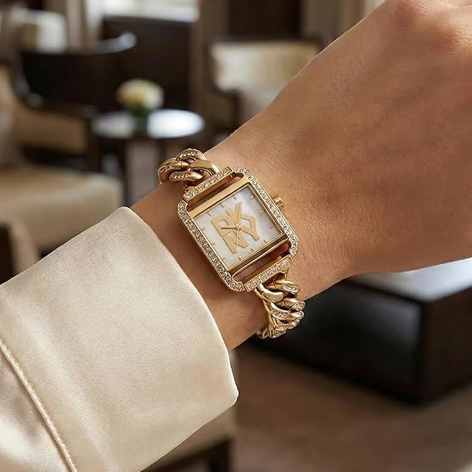 City Glitz Women Quartz White Mother Of Pearl Dial Analog Stainless Steel Watch DK1L080M0025 - Image 5