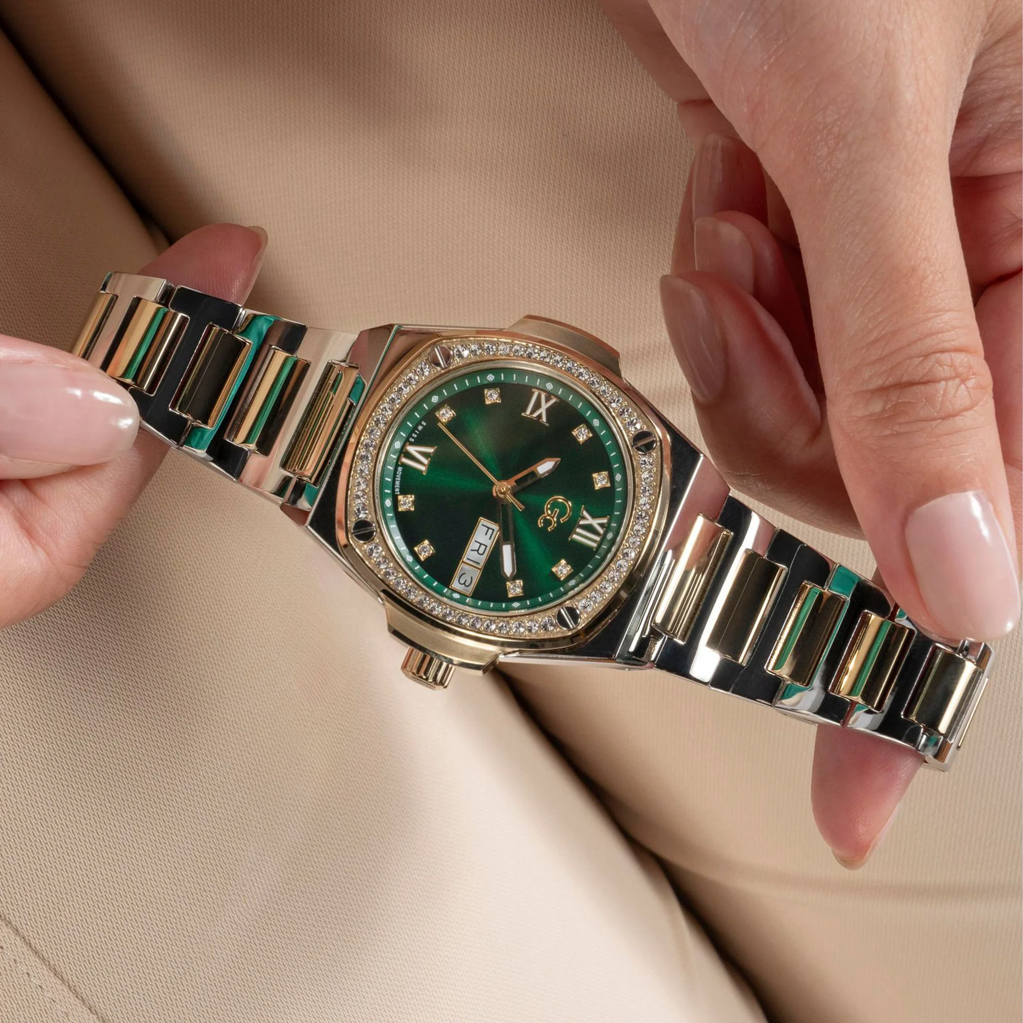 Coussin Shape Women Quartz Green Dial Analog Stainless Steel Watch Y98010L9MF - Image 7