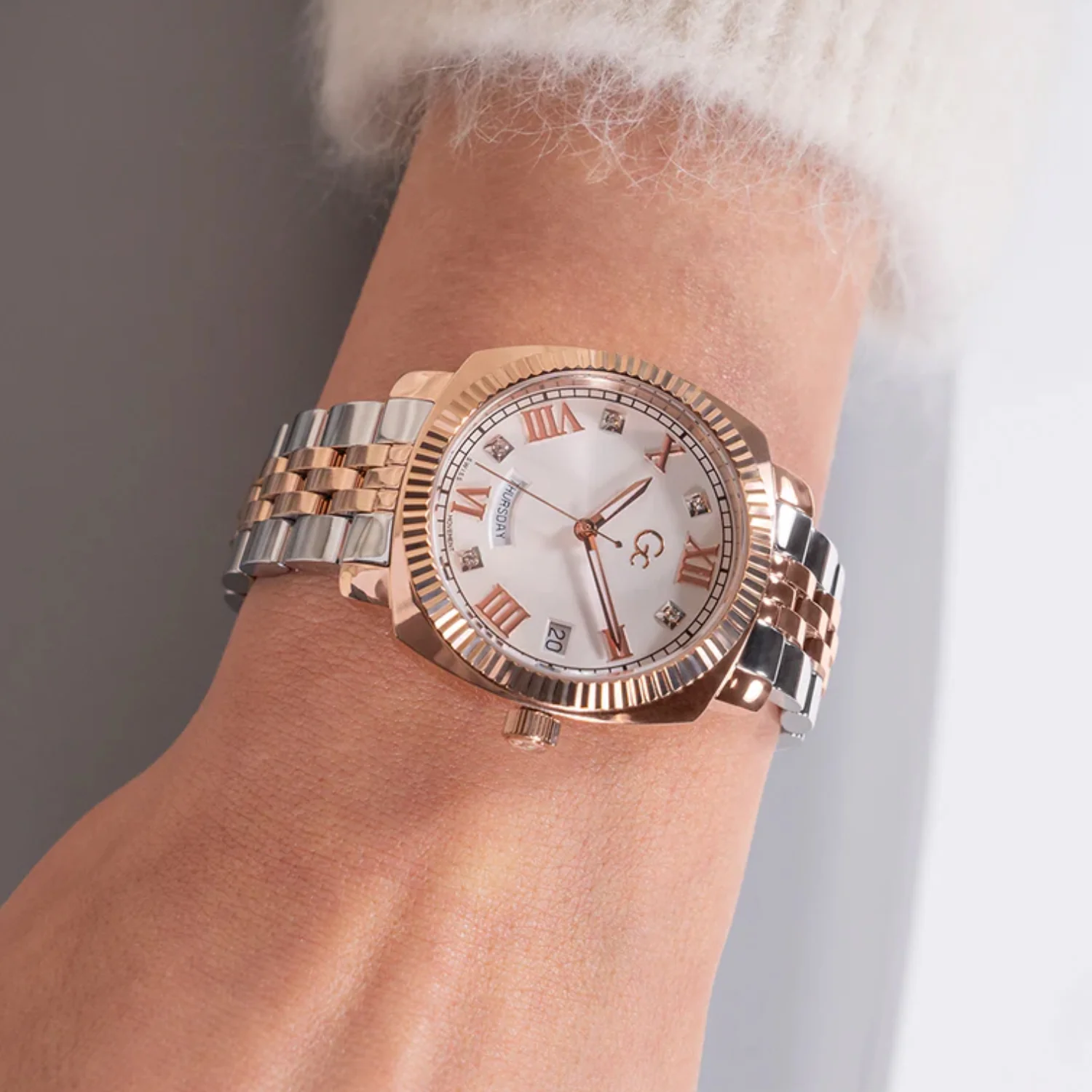 Flair Coussin Lady Women Quartz White Dial Analog Stainless Steel Watch Z44003L1MF - Image 5