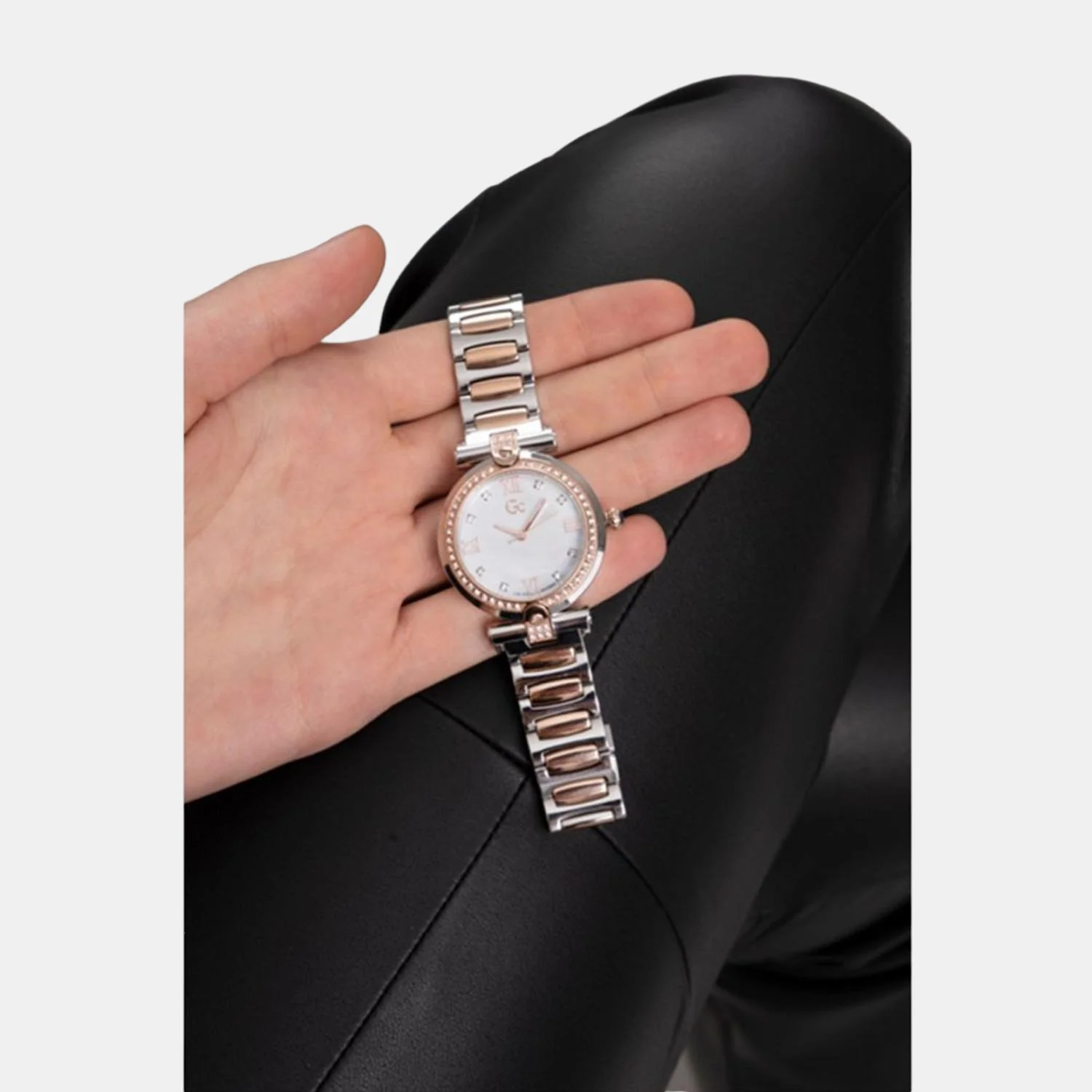 Fusion Women's Women Quartz White Dial Analog Stainless Steel Watch Y96004L1MF - Image 4