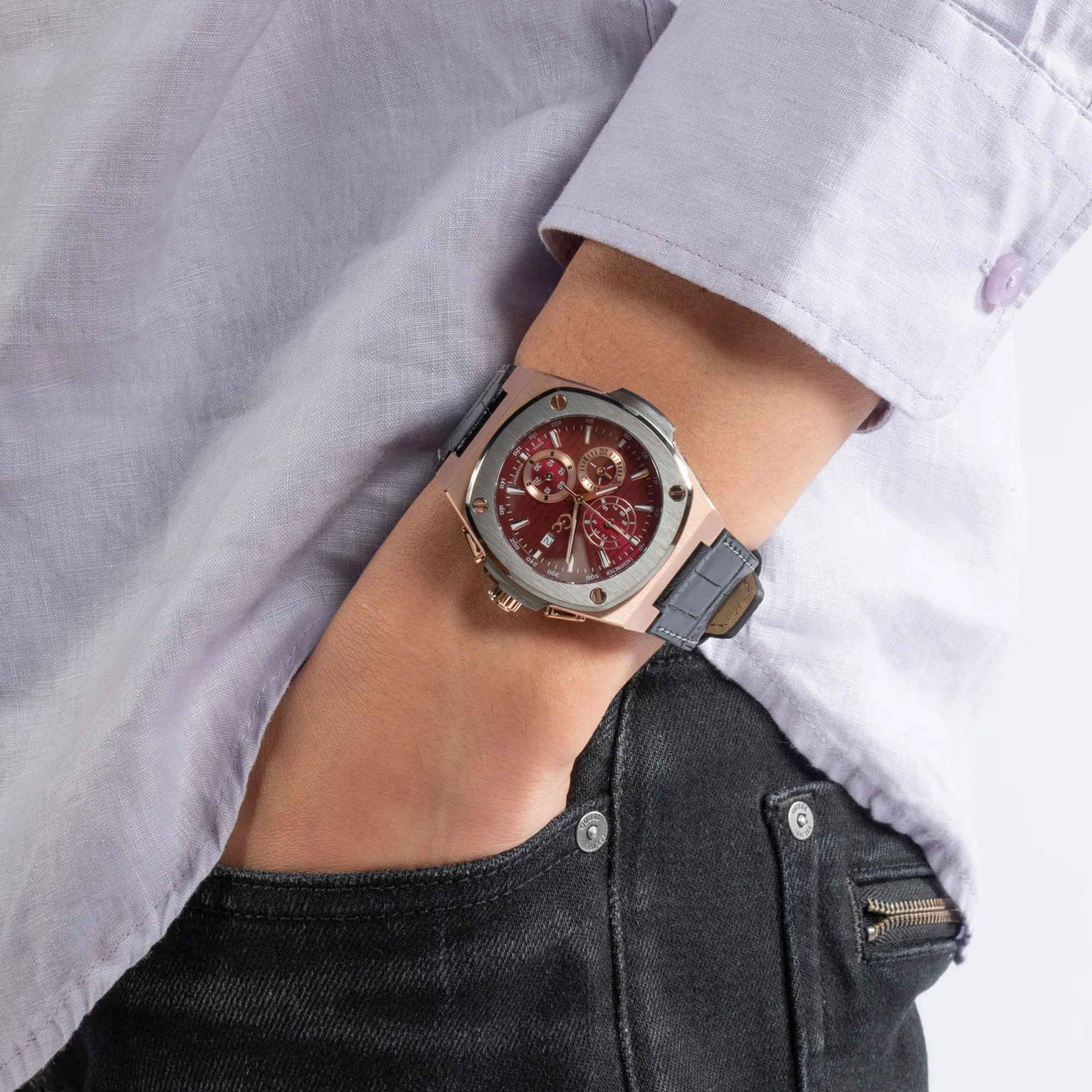 Men Quartz Red Dial Analog Leather Watch Y99016G3MF - Image 5