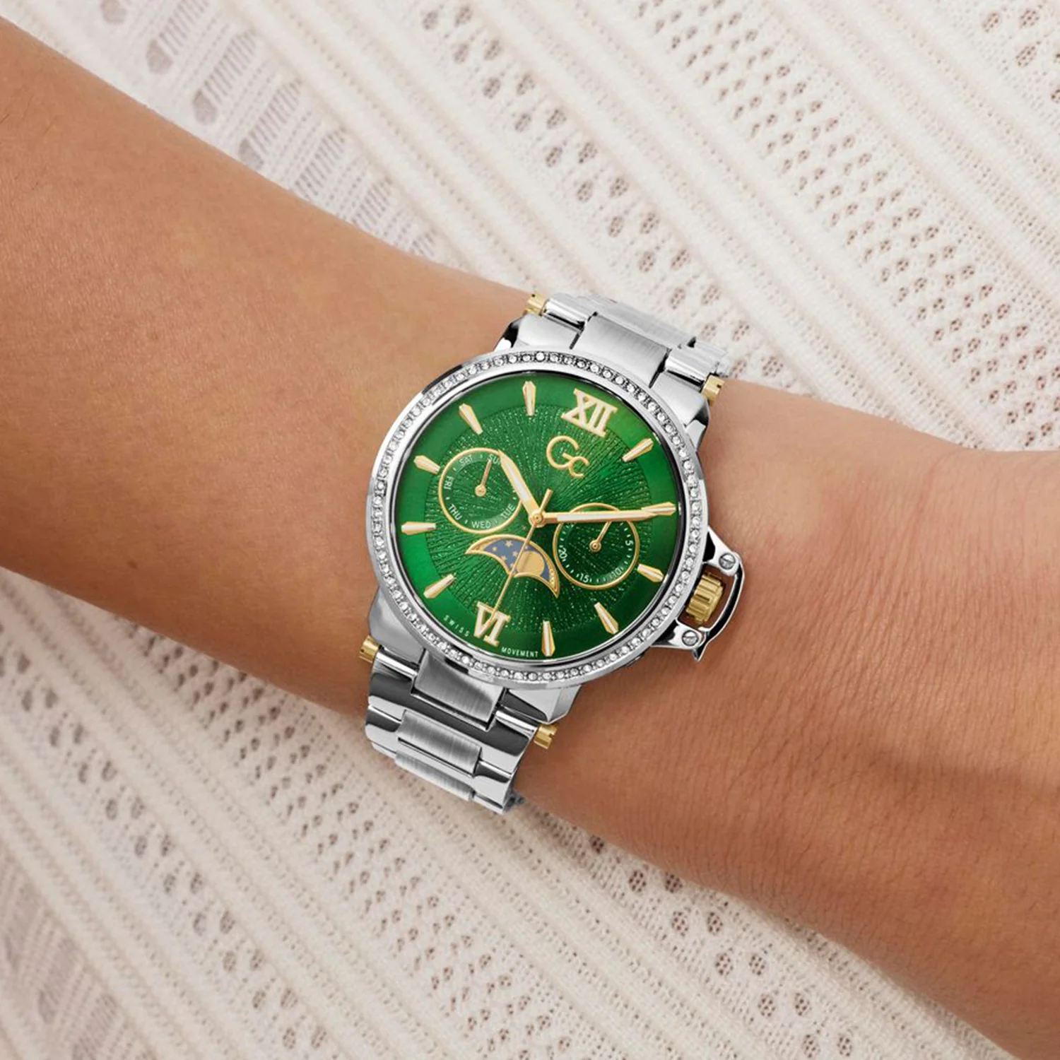 Sportchic Women Quartz Green Dial Analog Stainless Steel Watch Z69001L7 - Image 3