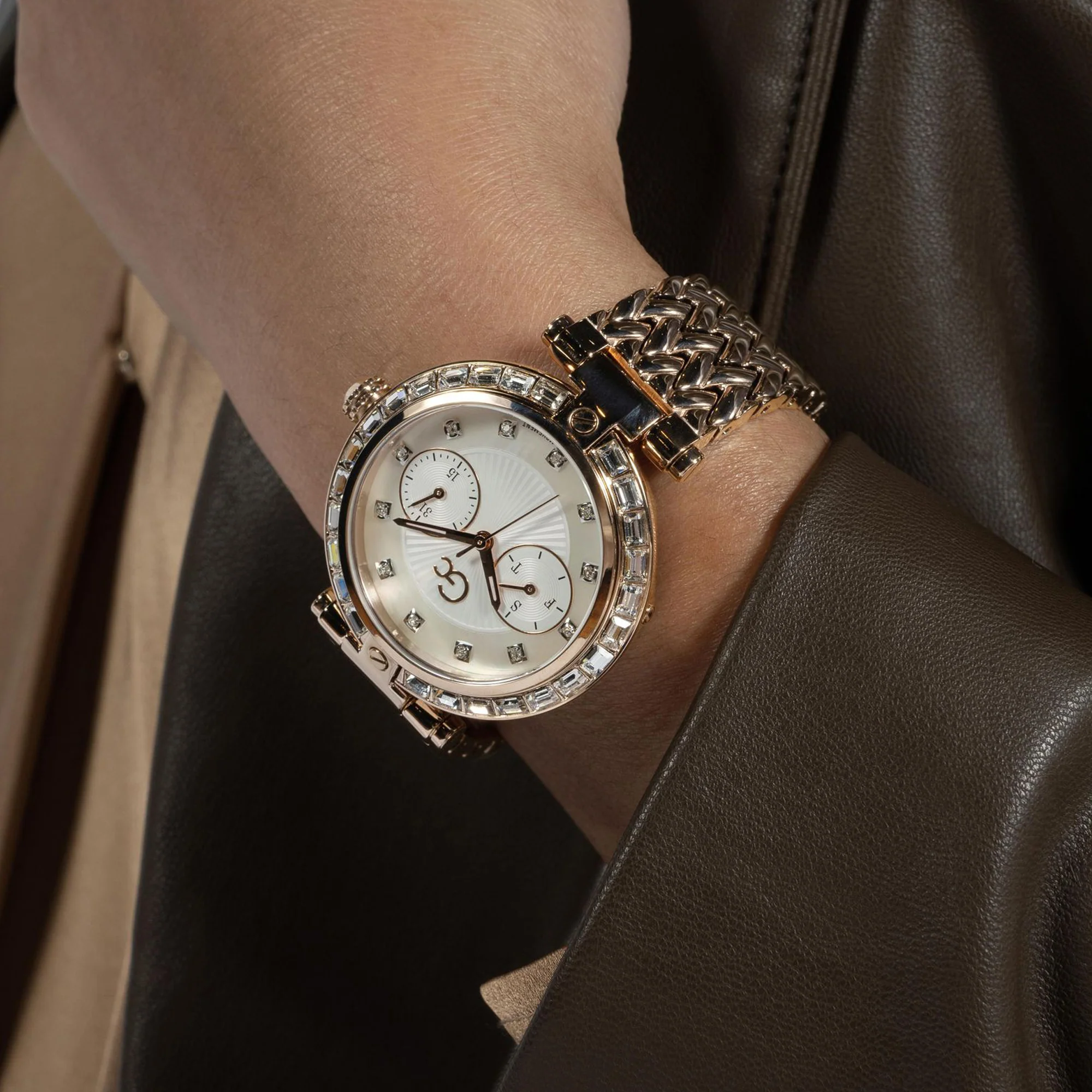 Vogue Large Women Quartz White Dial Multi-Function Stainless Steel Watch Z21009L1MF - Image 9