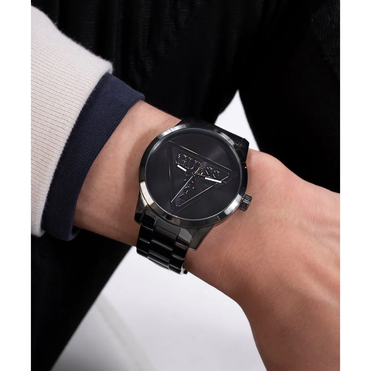 Badge Men Quartz Black Dial Analog Stainless Steel Watch GW0782G2 - Image 7