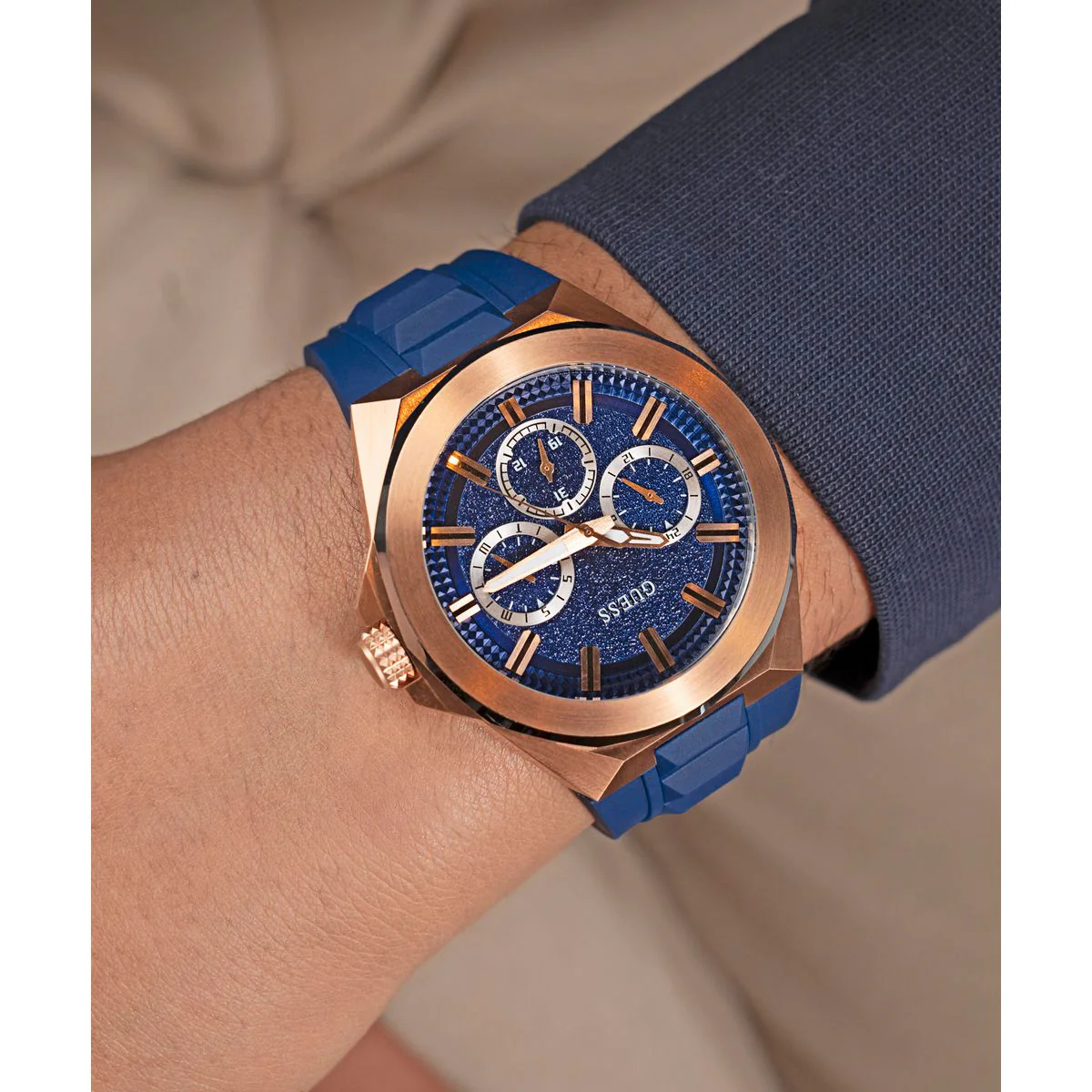 Dashboard Men Quartz Blue Dial Multi-Function Silicone Watch GW0799G2 - Image 8