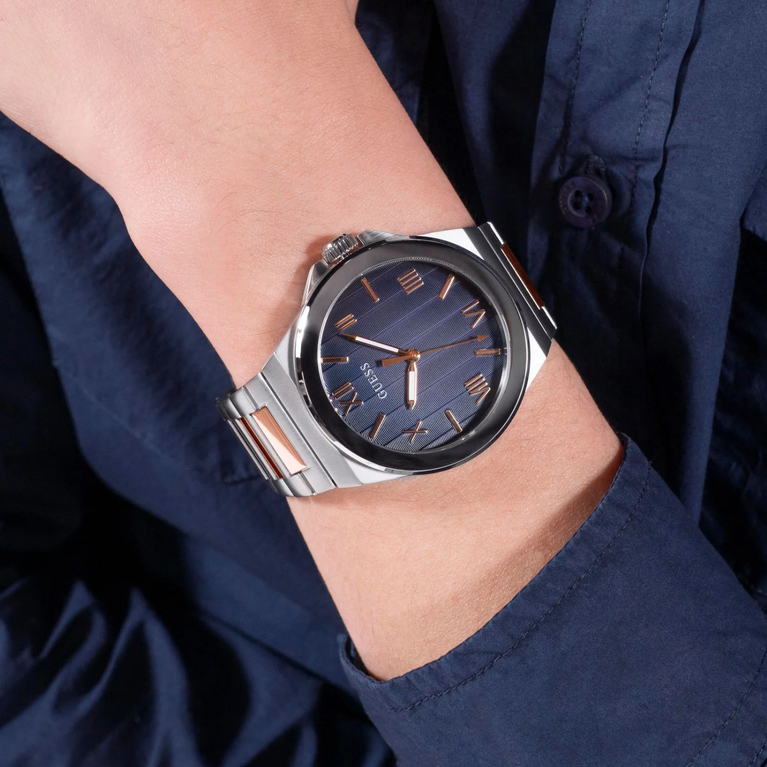 Dress Men Quartz Blue Dial Analog Stainless Steel Watch GW0789G4 - Image 7