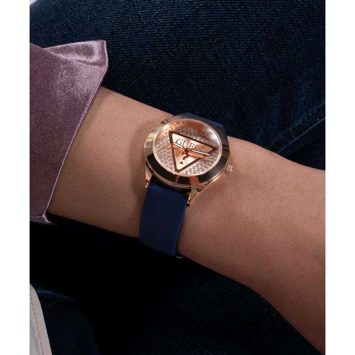 Glitz Women Quartz Rose Gold Dial Analog Silicone Watch GW0745L4 - Image 8
