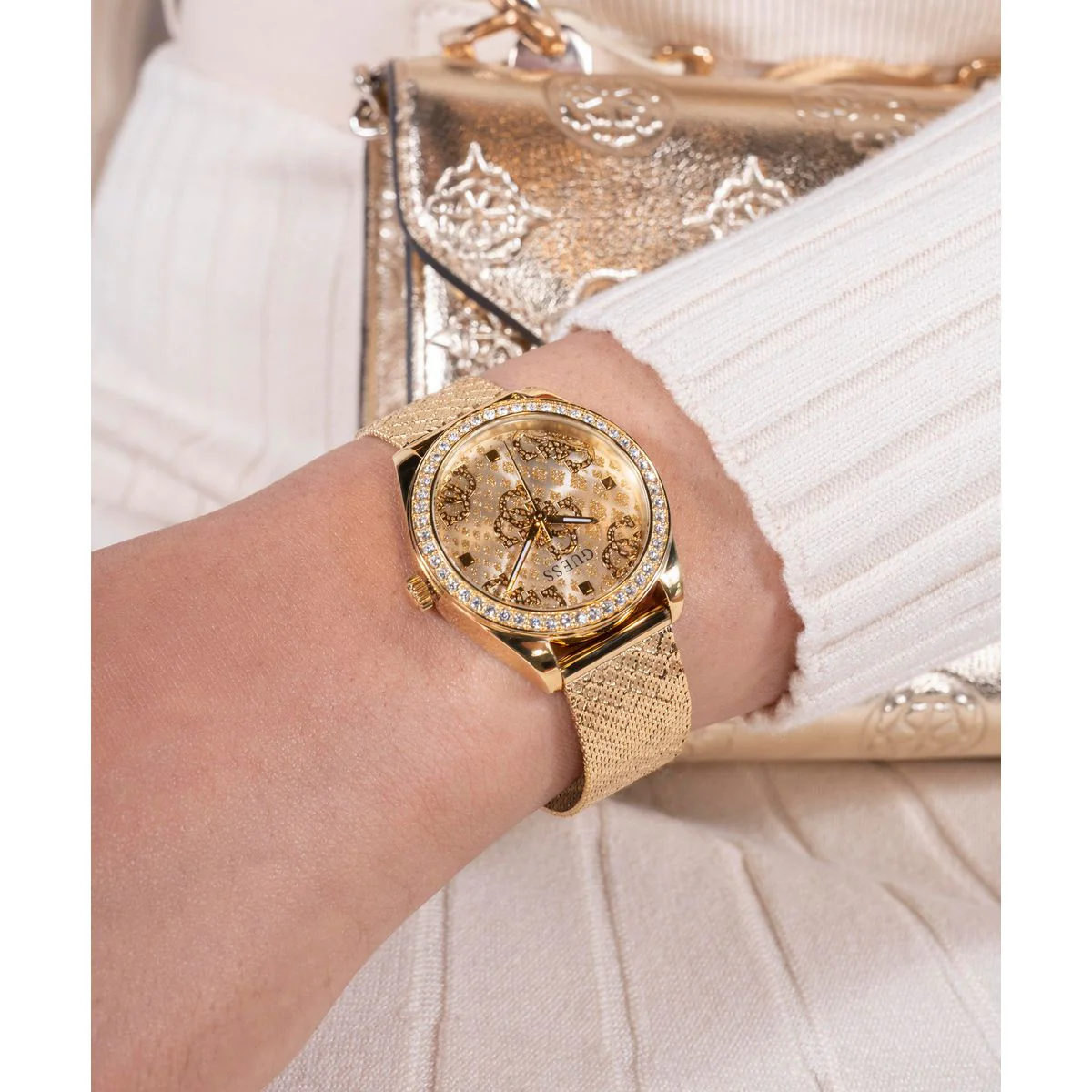 Guess Trend Women Quartz Champagne Dial Analog Mesh Watch GW0748L2 - Image 8