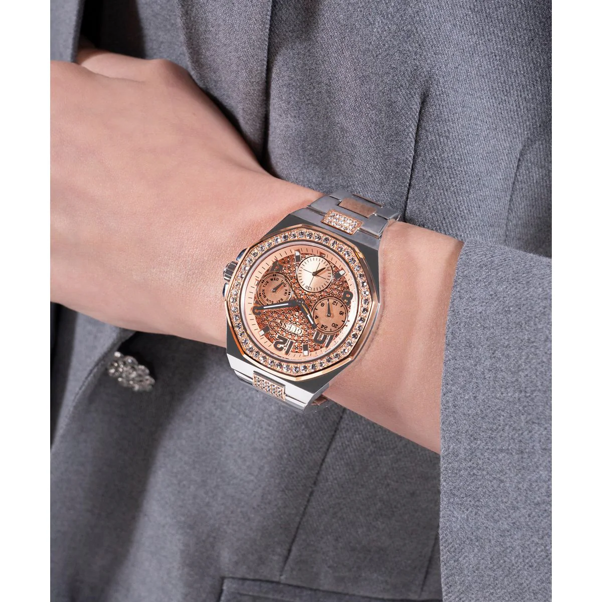 Guess Trend Women Quartz Rose Gold Dial Multi-Function Stainless Steel Watch GW0777L3 - Image 9