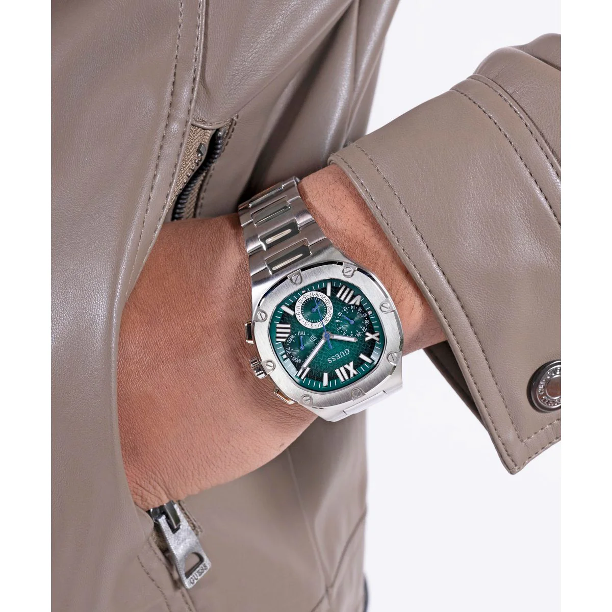 Headline Men Quartz Green Dial Chronograph Stainless Steel Watch GW0572G6 - Image 8