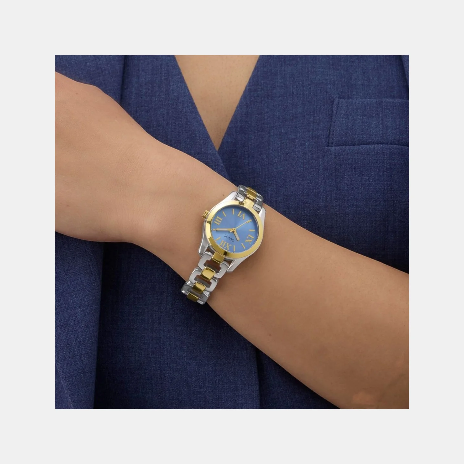 Veda Women Quartz Ice Blue Dial Analog Recycled Steel Watch GW0927L3 - Image 3