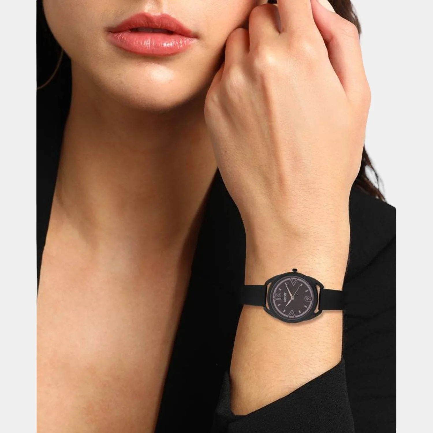 Women Quartz Black Dial Analog Leather Watch TW043HL09 - Image 5
