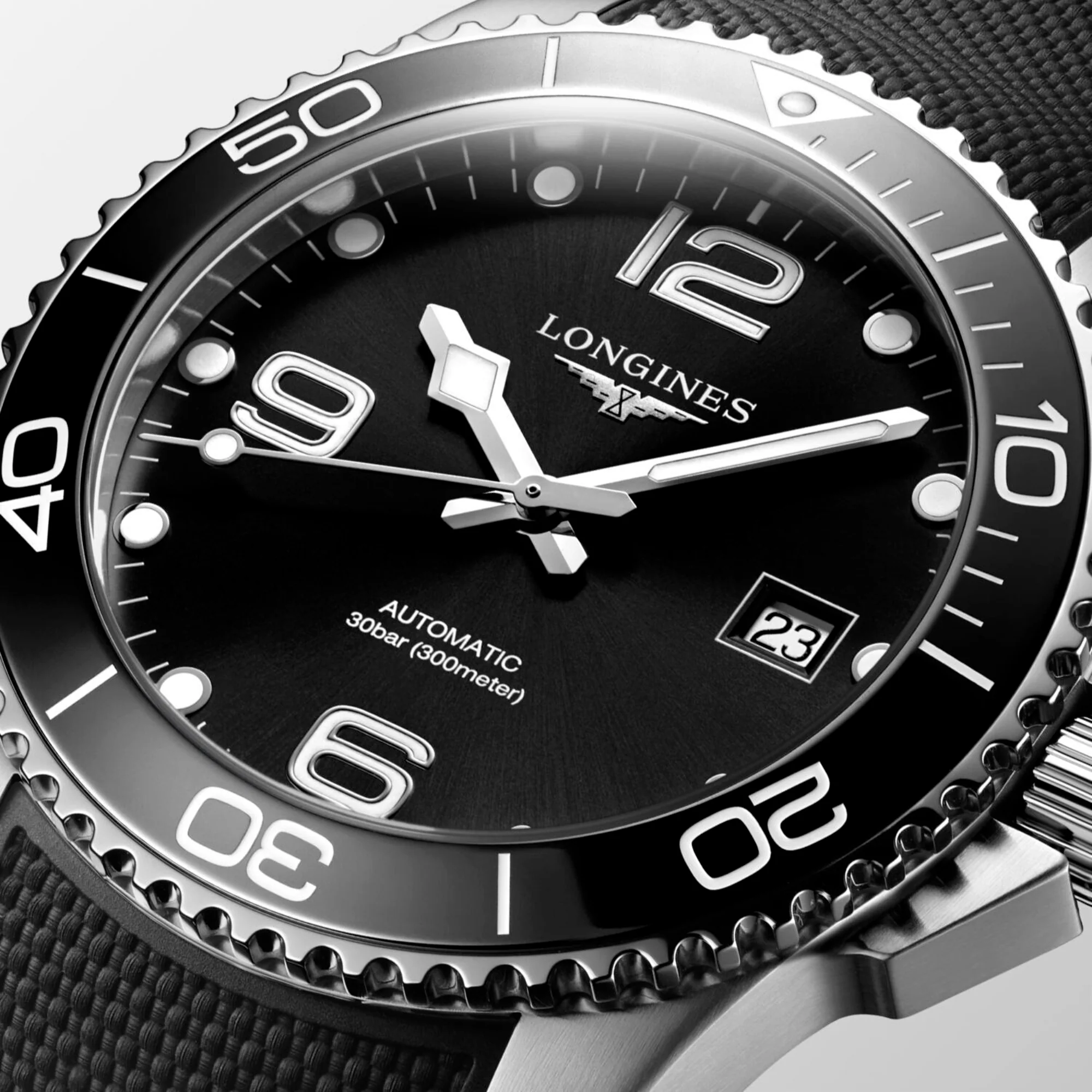 Men Automatic Black Dial Analog Rubber Watch L37814569 - Image 5