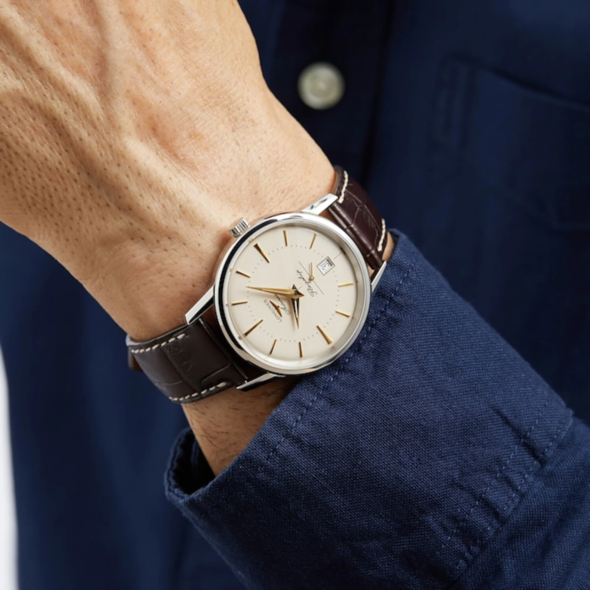 Women Quartz Beige Dial Analog Leather Watch L47954782 - Image 5