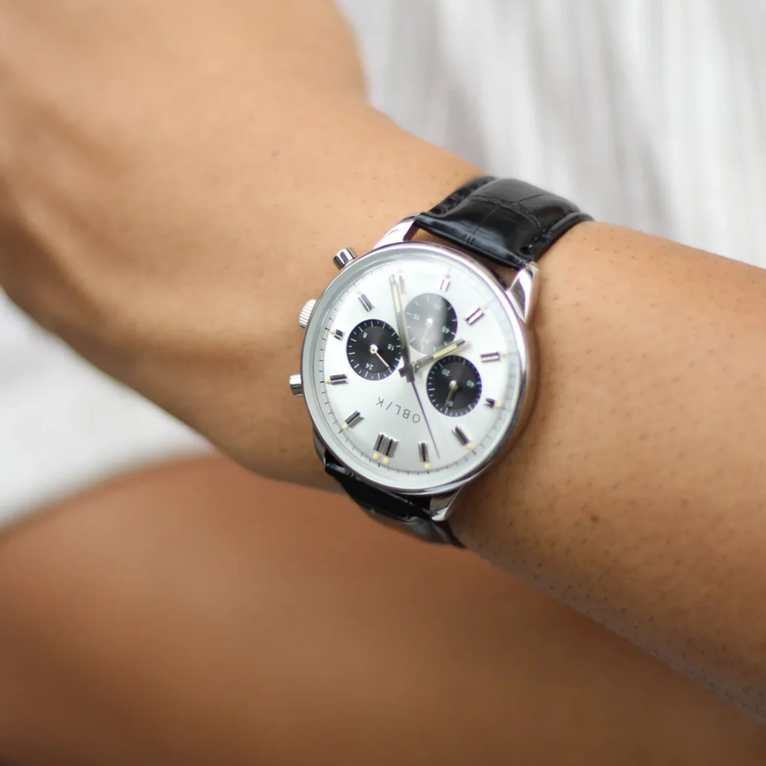 Vertu Panda Men Quartz Silver Dial Chronograph Leather Watch - Image 3