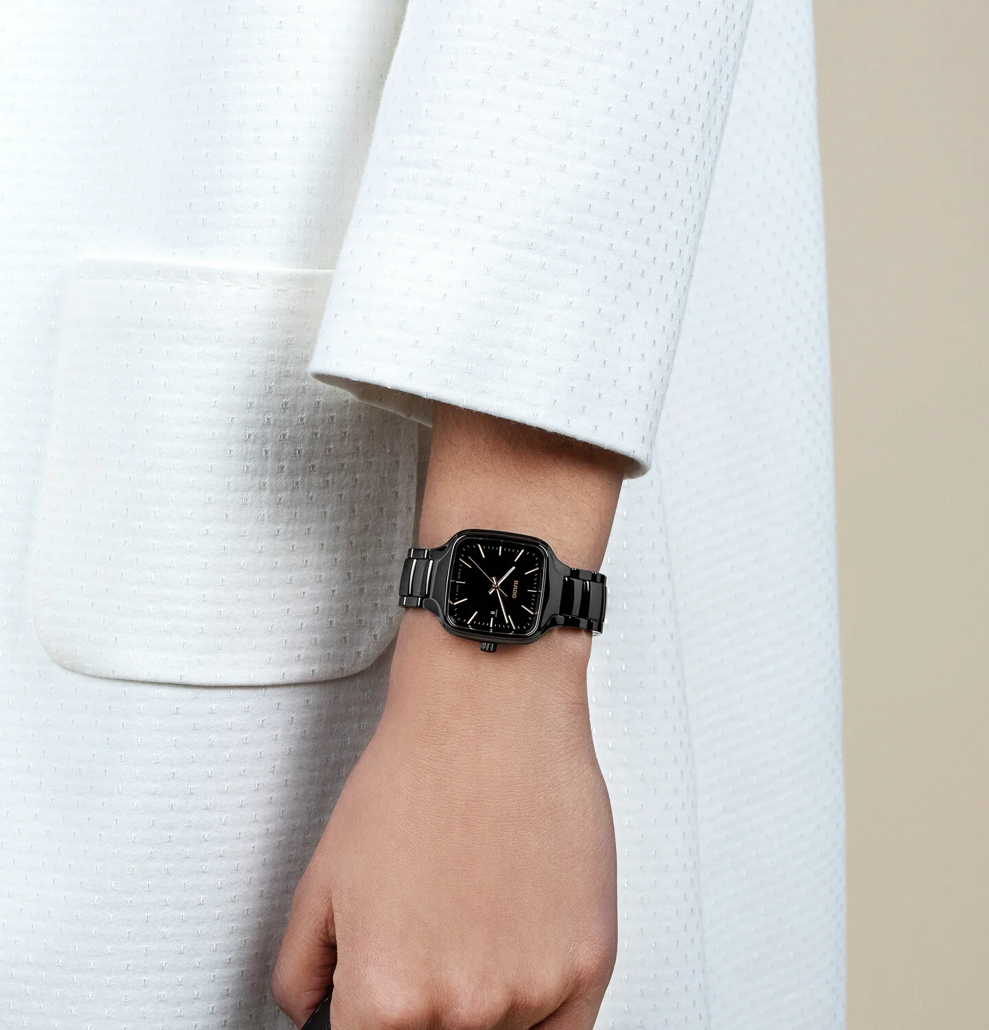 True Square Women Quartz Black Dial Analog Ceramic Watch R27080162 - Image 7