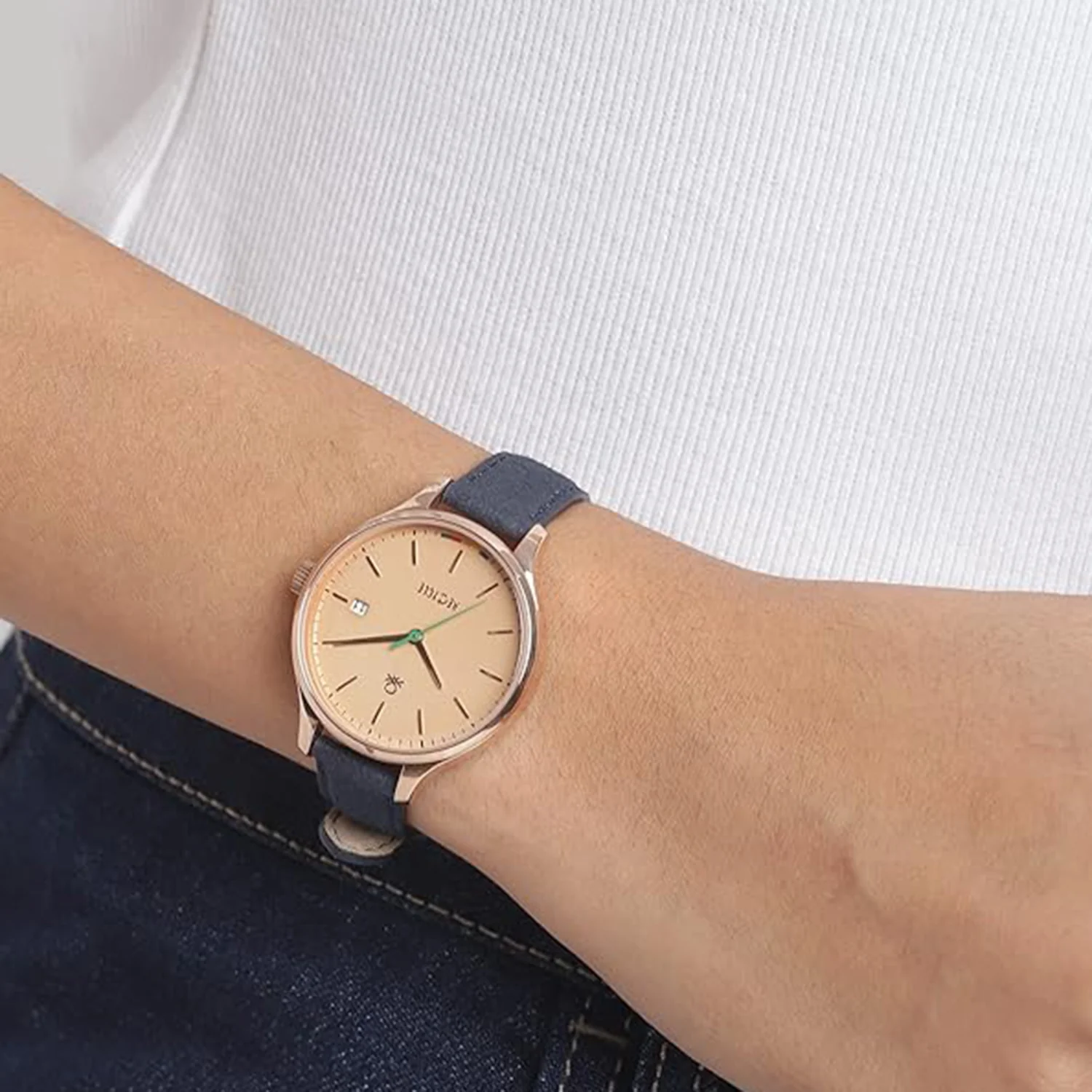 Social Women Quartz Rose Gold Dial Analog Leather Watch UWUCL0101 - Image 6