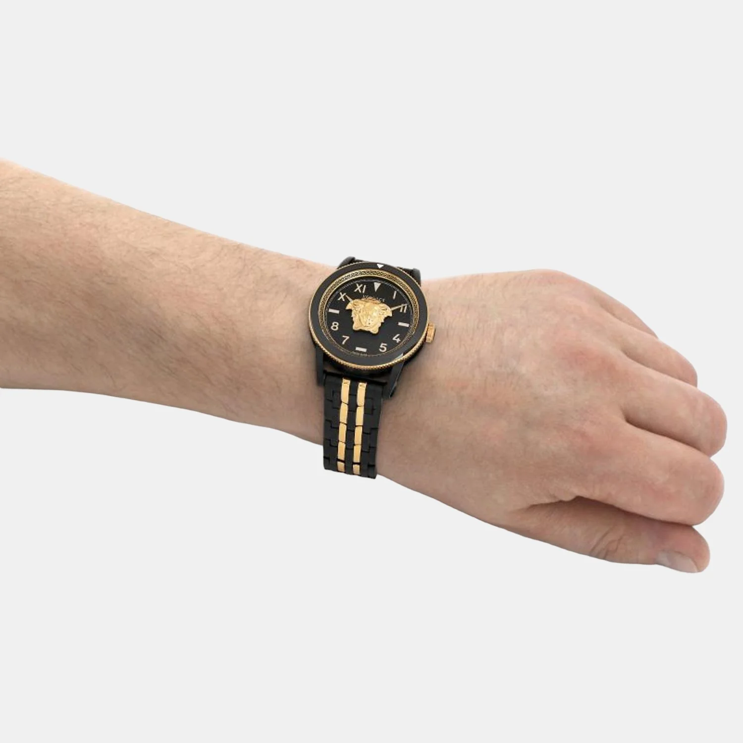Men Quartz Black Dial Analog Stainless Steel Watch VE2V00422 - Image 5